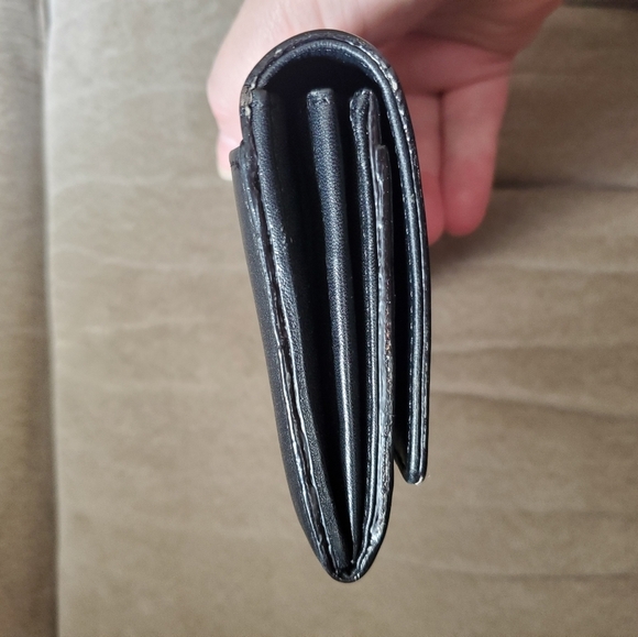 KATE SPADE TOMPKINS SQUARE FLAP CHRISSY Wallet In Black - Picture 4 of 10